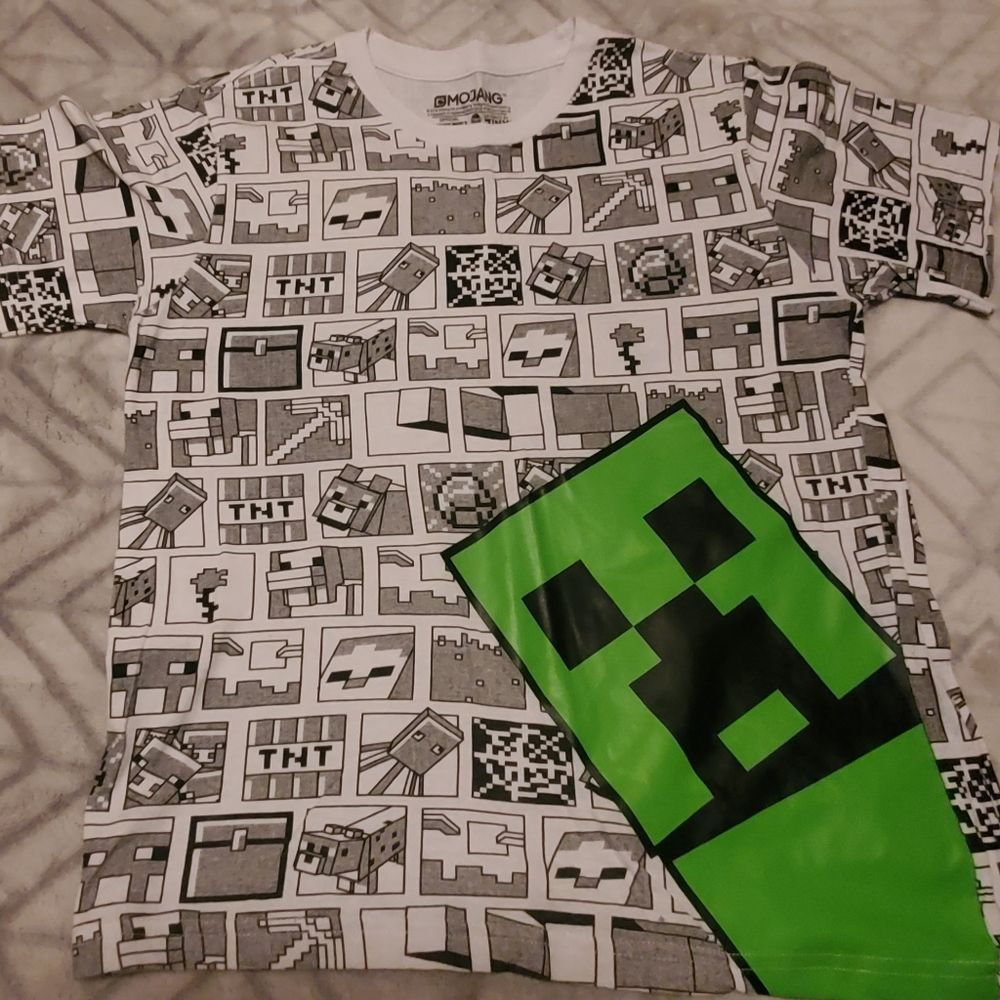 🛑 Mojang Boys Medium Black, White & Green Minecraft T-Shirt 🚔